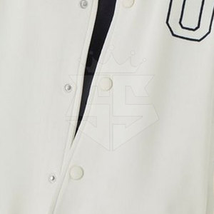 เสื้อแจ็คเก็ตเบสบอลทรงโอเวอร์ไซส์สำหรับผู้ชาย คุณภาพสูง ดีไซน์สปอร์ต คอตั้ง โลโก้ด้านหน้า ระบายอากาศได้ดี เหมาะสำหรับฤดูหนาว - Product Image 5