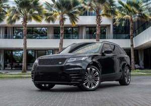 Tout Nouveau Land Rover Range Rover Velar SE Dynamic 2025, 2.0L Essence Turbocompressée 250CV, Boîte Automatique, Sièges, Toit Ouvrant Panoramique, LED - Product Image 2