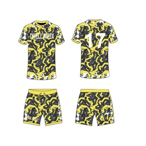 Tenues de football personnalisées pour club, kit de football à manches courtes, vêtements de football, uniforme de football par sublimation - Product Image 1