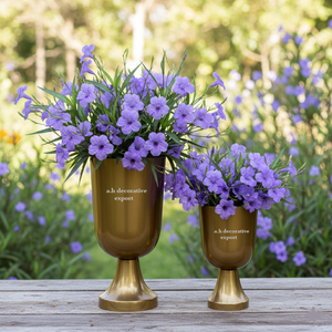 Vase Trompette Doré Poli Élégant Style Moderne, Ensemble d'Urnes Florales en Métal, Petits et Grands Vases Décoratifs sur Piédestal, Écologiques pour Mariages - Product Image 1