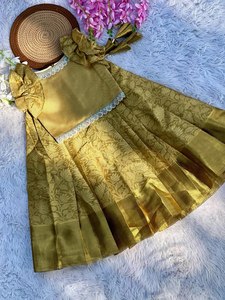 Presentamos nuestro 1 hermoso color suave Kanjivaram tela de seda Flaired lehenga Choli para fiesta de cumpleaños y función de desgaste a baja velocidad - Product Image 5