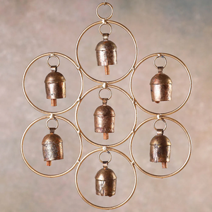 Carillons de Noël en métal cuivré au design vintage, tentures murales rondes pour décoration de portes et fenêtres - Product Image 1