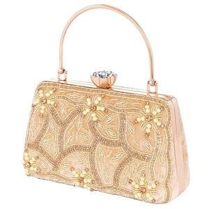 Bolso de mano de alta calidad con bordado floral de seda y cuentas, hecho a mano, forma personalizada, diseño étnico vibrante, accesorio para fiestas. - Product Image 4