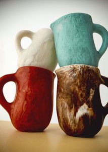 Jarra de resina epoxi de lujo moderna con asa Técnica pulida Característica sostenible para ocasiones de fiesta de té de agua - Product Image 3