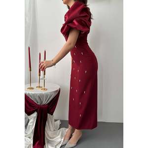 Vestido Bordado Color Borgoña con Mangas Adornadas - Borgoña - Product Image 5