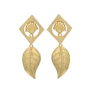 ชุดต่างหูห้อยสีทองสลักรูปใบไม้และตะขอ - Product Image 1