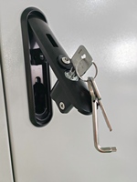 Armoire de distribution électrique extérieure autoportante IP55 en acier galvanisé robuste, boîtier modulaire résistant aux intempéries