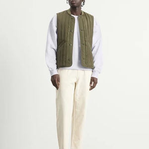 Pull à col rond en coton uni gris clair pour homme, best-seller, sweat-shirt gris doux à manches longues, vêtement d'extérieur confortable, fabriqué au Pakistan - Product Image 4