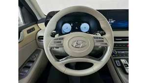 Vehículo Usado 2025 Limited AWD, Bajo Kilometraje, Transmisión Automática, Asientos de Cuero, Sin Accidentes y Listo para Usar - Product Image 3