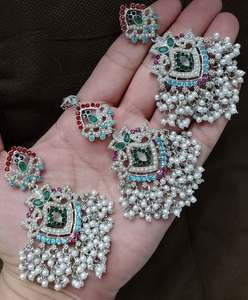 Juegos de Joyería de Moda, Aretes de Perlas, Empaque de Caja para Novia, Venta al por Mayor, Aretes Tradicionales Chapados en Oro de Alta Calidad - Product Image 4