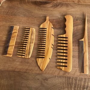 Peine de madera de sándalo, peines para el cabello para mujeres, peine de madera de melocotón antiestático Premium - Product Image 2