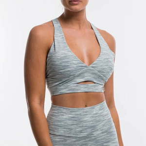 Sujetador deportivo personalizado en blanco para mujer, ropa deportiva de alta calidad para Fitness, Yoga, precio barato, diseño de logotipo personalizado, sujetador de nailon Spandex para mujer - Product Image 2