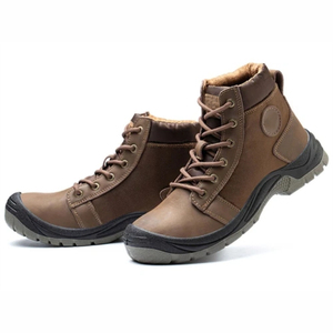 Ensemble de chaussures en cuir noir et marron de haute qualité pour hommes, conçues avec un savoir-faire haut de gamme et un style formel durable - Product Image 6