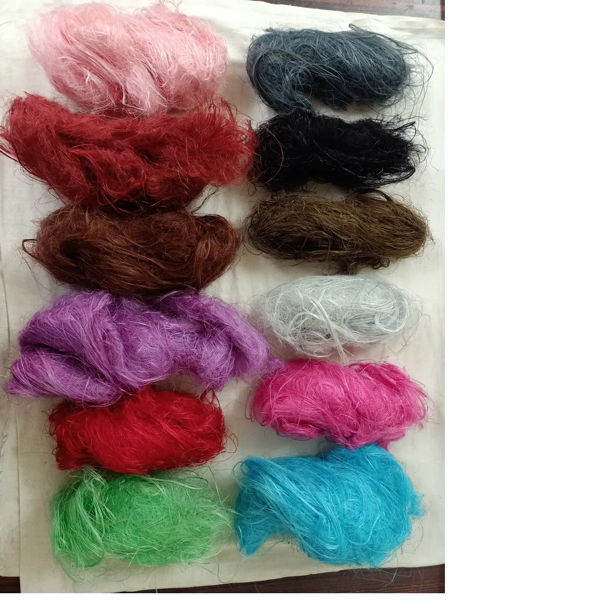 natural dyed banana fiber waste suitable for art and craft projects and for mixed media artists for resale