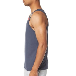 เสื้อกล้ามสำหรับผู้ชายเสื้อออกกำลังกายและเสื้อกล้ามเสื้อกีฬาพิมพ์ซับลิเมชันผลิตตามสั่งจากผู้จำหน่ายในปากีสถาน - Product Image 2