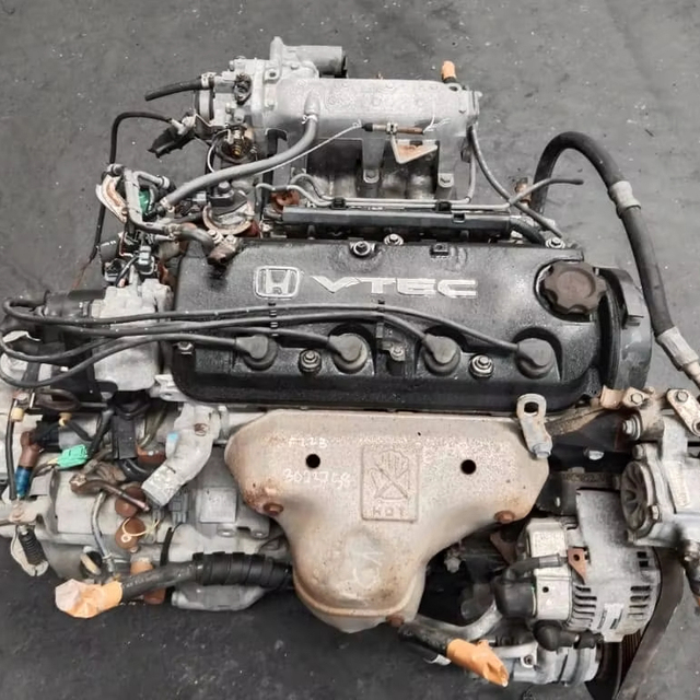 JDM ENGINE F22B - SOHC BLACK TOP VTEC AT 2WD NO WIRING