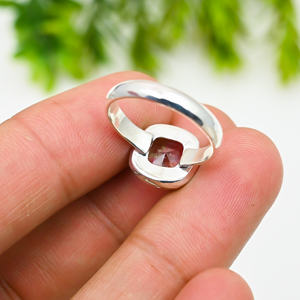 Bague Éternité en Argent Sterling Plaqué Or avec Topaze Taille Cœur de Haute Qualité, Sertie en Bezel, Classique et Tendance, Idéale pour Cadeaux et Fêtes - Product Image 2