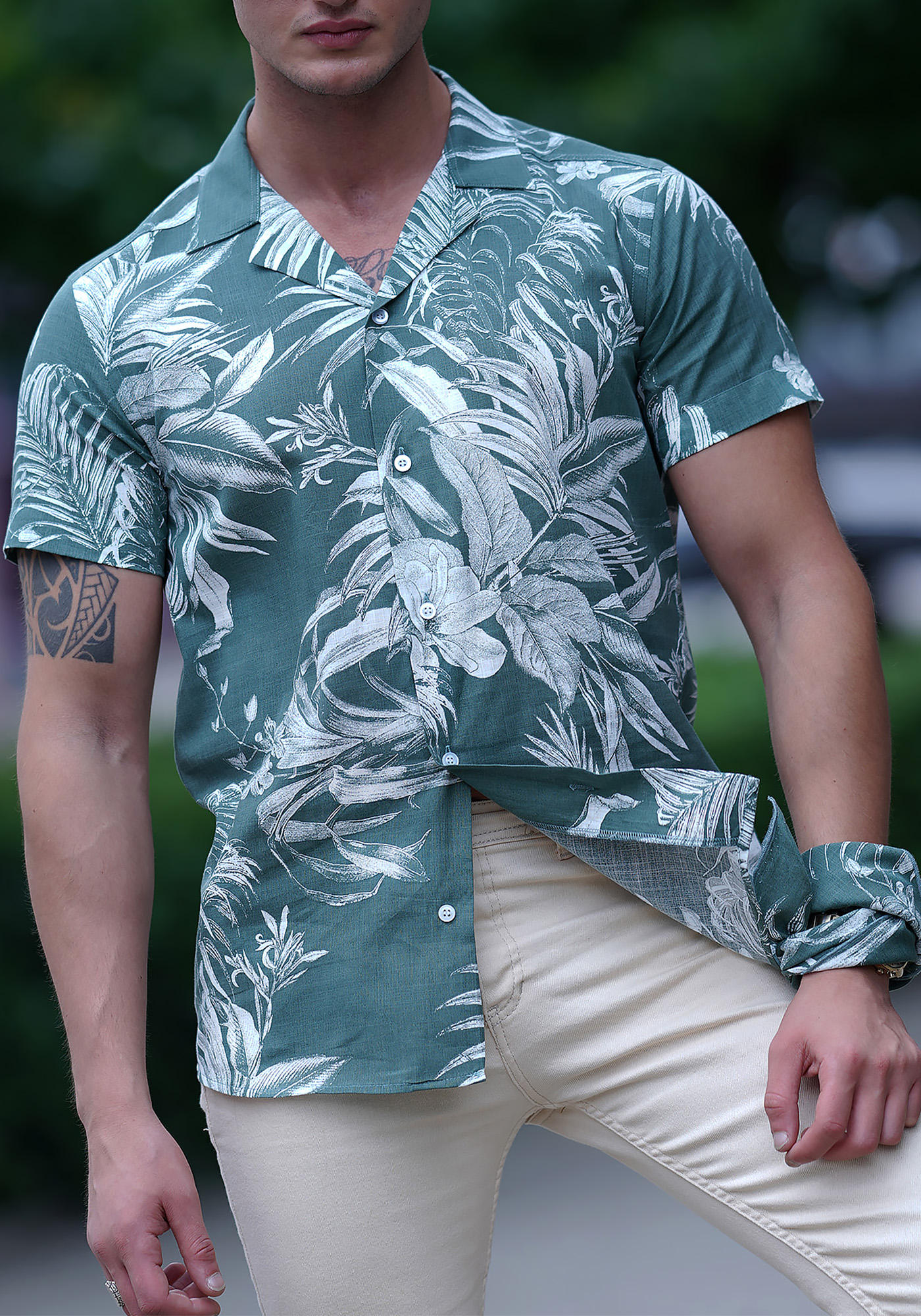 สีเขียว