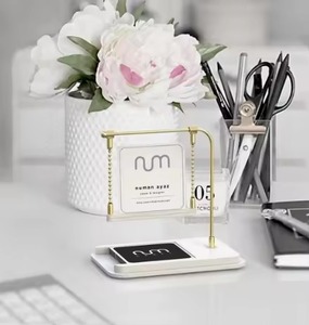 Porte-cartes rectangle moderne en or Organisateur élégant pour la réception Menu de restaurant Cartes de lieu de mariage et utilisation au bureau - Product Image 4