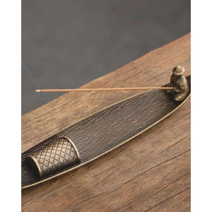 Quemador de incienso de madera clásico Heritage con tallado adornado tradicional para el altar del hogar, espacio del templo, sala de yoga - Product Image 2