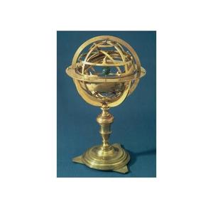 Decoración Náutica de latón armillary con acabado pulido y diseño tradicional para estanterías salas de estar o mesas de exhibición - Product Image 1
