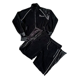 Ensemble de survêtement décontracté en velours noir imprimé pour homme et femme, sweat à capuche chaud et pantalon de jogging, pour tous les jours - Product Image 2