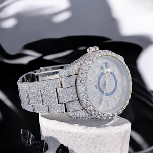 Venta al por mayor de tono plateado Hip Hop Iced Out reloj para Unisex con esfera completa de diamantes y bisel totalmente personalizable diseño - Product Image 2
