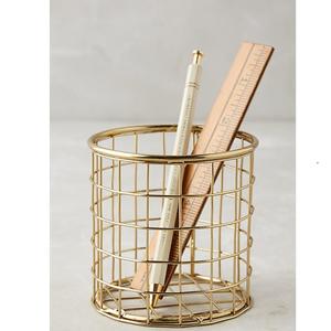 Portalápices Redondo de Hierro Forjado con Acabado Negro, Diseño Contemporáneo Ligero para Decoración de Escritorio en Hogar u Oficina - Product Image 6