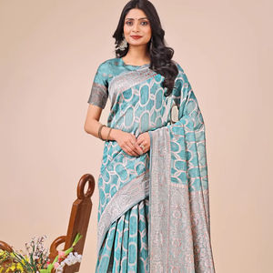 Blusa de Sari con Estampado Floral de Seda Elástica Ecológica de la Marca Dhwaja Export, Nueva Colección Étnica India de Primavera - Product Image 1