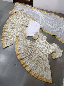 Vêtements ethniques indiens Nouveau Designer Party Wear Look Broderie lourde Sharara Salwar Suit/ Palazzo Suit Collection - Product Image 5