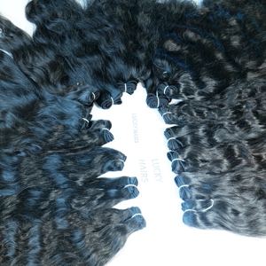 Vente en gros d'extensions de cheveux humains naturels ondulés indiens à cuticule alignée, tissage à double trame, traitement chimique - Product Image 1