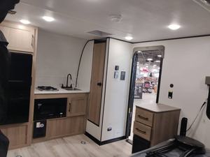 Se vende K-e-y-s-t-o-n-e C-o-l-e-m-a-n 1-3-T usado del año 2026 - Product Image 2