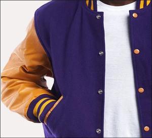 Vente en gros de vestes d'université violettes et dorées Couleurs et logos personnalisés Veste d'université chaude Letterman à manches en cuir pour unisexe - Product Image 3