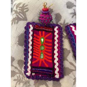 Boucles d'oreilles pendantes linéaires en améthyste avec patch tribal Kutch - Product Image 3