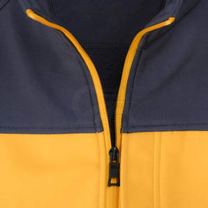 Professional Manufactured <b>Slim</b> <b>Fit</b> Softshell <b>Jacket</b> Casual Wear Outdoor Use <b>Men</b> Softshell Contrasting Colors <b>Jacket</b> For <b>Men</b> - Product Image 4