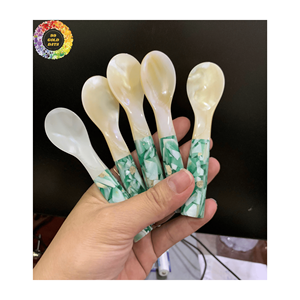 Fourchette à cuillère en nacre élégante et chaude: Ensemble de fourchette à cuillère en nacre en gros du Vietnam pour l'artisanat d'hôtel de luxe - Product Image 5