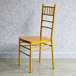 Silla para Eventos Chiavari (Chivas) GCF149 de Hierro con Recubrimiento en Polvo y Diseño de Junta de Bambú, Apilable para Uso en Comedores, Fiestas y Hoteles - Product Image 5