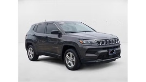 Jeep Compass Sport 2023 Usado en Excelentes Condiciones - Product Image 2