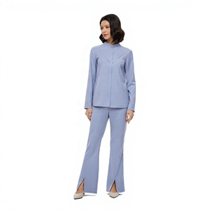 Conjunto de uniforme médico azul claro para mujer: blusa de manga larga y pantalón acampanado, uniforme hospitalario de tejido de elastano/poliéster con detección de agujas - Product Image 1