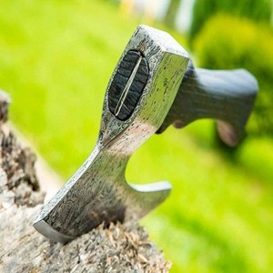 Hache trancheuse à pizza Viking originale forgée à la main de qualité industrielle avec manche en bois et gaine en cuir pour hommes - Product Image 2