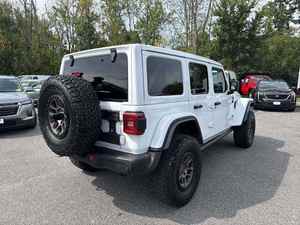 HIACE Unlimited Rubicon SUV 2023, 4x4, Volante a la Izquierda, Emisión Euro IV, Motor Turbo de Gasolina, Transmisión Automática, Asientos de Cuero - Product Image 2