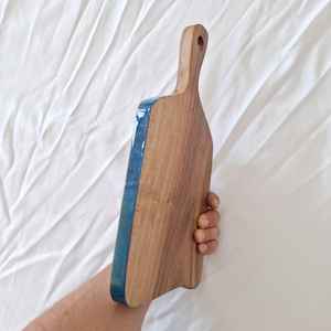 Tabla de Cortar Moderna de Resina y Madera, Hecha con Madera de Acacia y Mango, Ofrece un Rendimiento Duradero y Madera Natural - Product Image 6