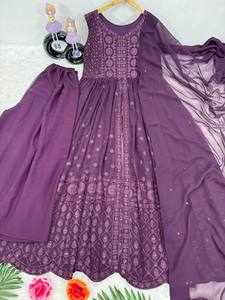 Costume palazzo haut de gamme coupe fantaisie de style bollywood très exigeant en tissu georgette fuax couleur vin avec travail de séquences de chaîne - Product Image 2