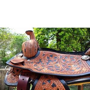 Nouvelle selle de cheval Western haut de gamme en cuir bicolore sculptée à la main avec logo personnalisé, tailles sur mesure et accessoires en acier inoxydable - Product Image 3