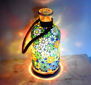 Mosaico de vidrio Multicolor Forma de botella Hermosas cuentas Diseño Portavelas - Product Image 4