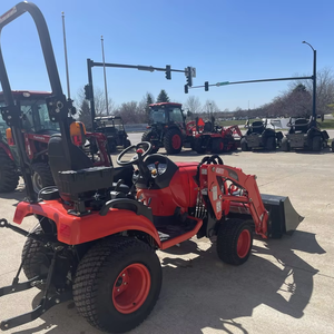 Tracteur utilitaire Kioti CK30/CX2510 30HP, transmission fluide, groupe motopropulseur fiable, idéal pour la préparation des terres et le travail du sol. - Product Image 1