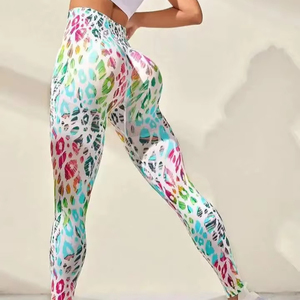 Elegantes mallas con estampado de sublimación para mujer, mallas de Yoga transpirables de primera calidad, mallas de entrenamiento de nailon con fruncido en el trasero - Product Image 1