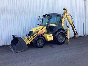 Chargeuse sur pneus d'occasion New Holan B110B, tracteur diesel 110 CV, godet multifonctionnel, pompe à engrenages, noyau PLC, chargeuse rétro - Product Image 3