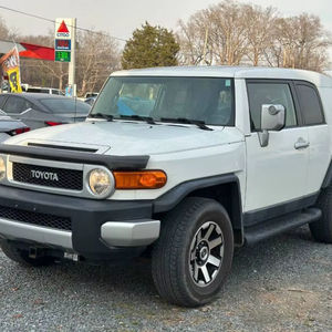 Voiture d'occasion de qualité abordable, Toyota FJ Cruiser 2010, conduite à gauche - Product Image 1