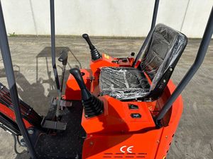 Mini-excavatrice durable de 1 tonne à boîte de vitesses contrôlée par PLC, faible consommation de carburant avec moteur multifonctionnel, composant principal dm us - Product Image 4